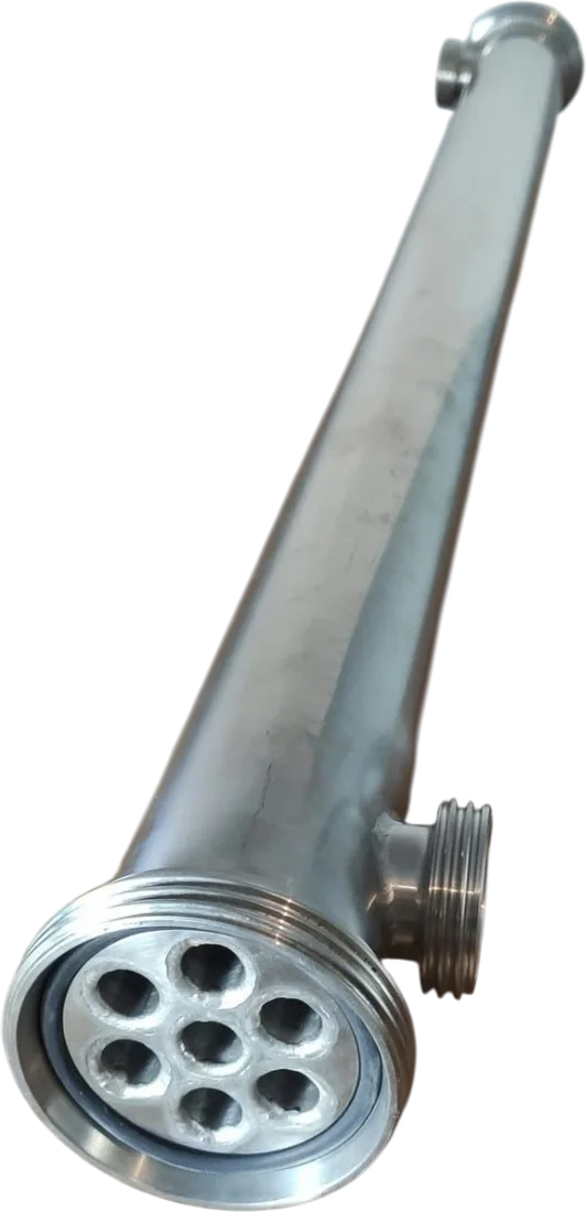 Tube bundle for milk cooling, tube sheet and hygienic connection in view